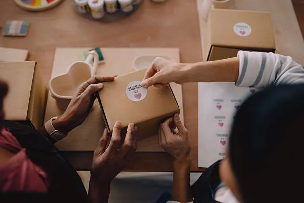 طباعة استكرات لاصقة للعلب