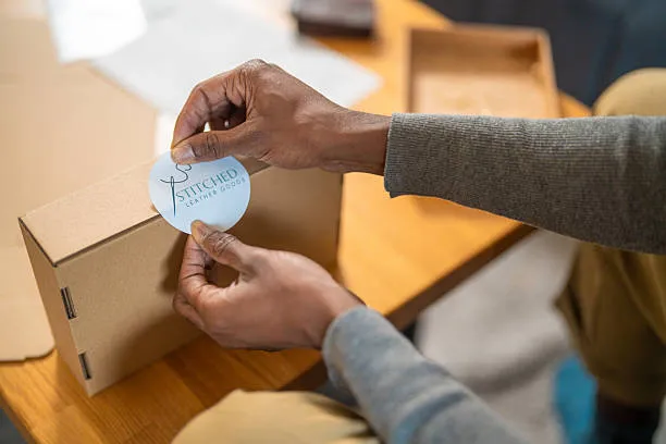 طباعة استكرات لاصقة للعلب